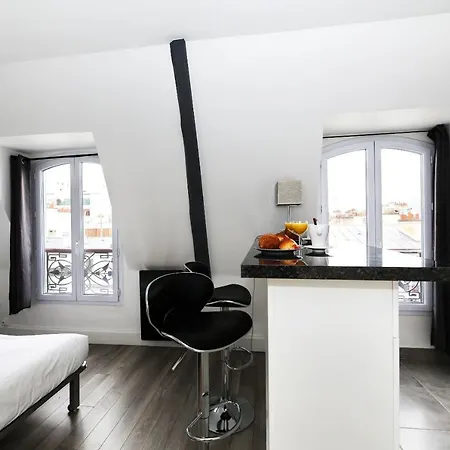 Apartment Studio Equipe Dans Un Quartier Branche - 2p Paris